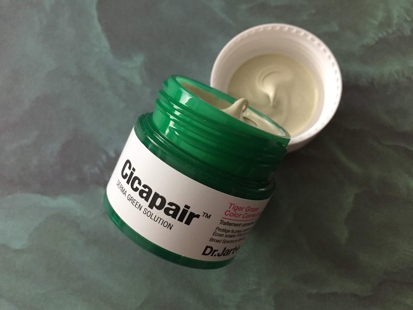 DR. JART+ Cicapair Tiger Grass Color Correcting Treatment review