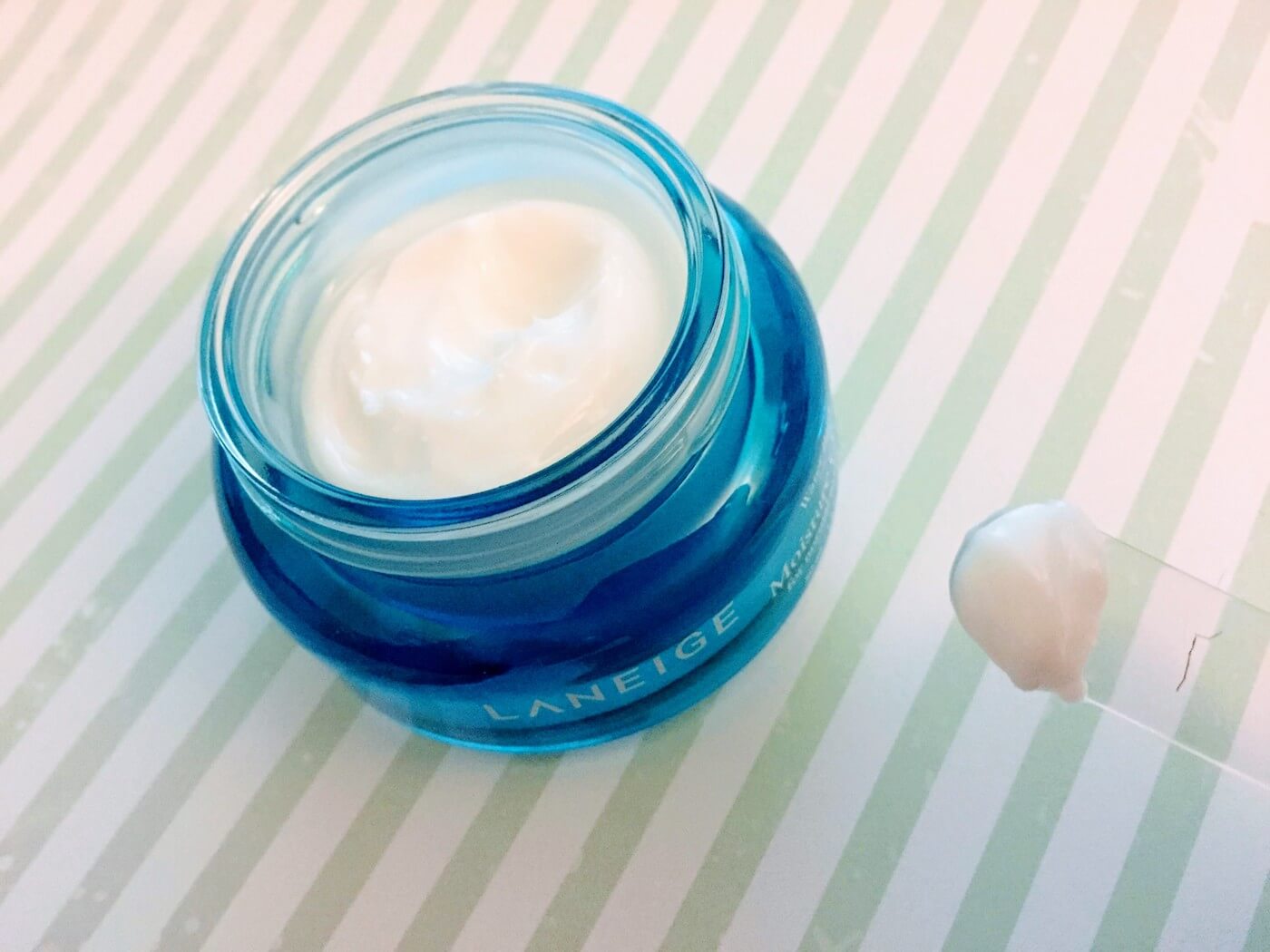 Laneige Water Bank Moisture Cream Review texture