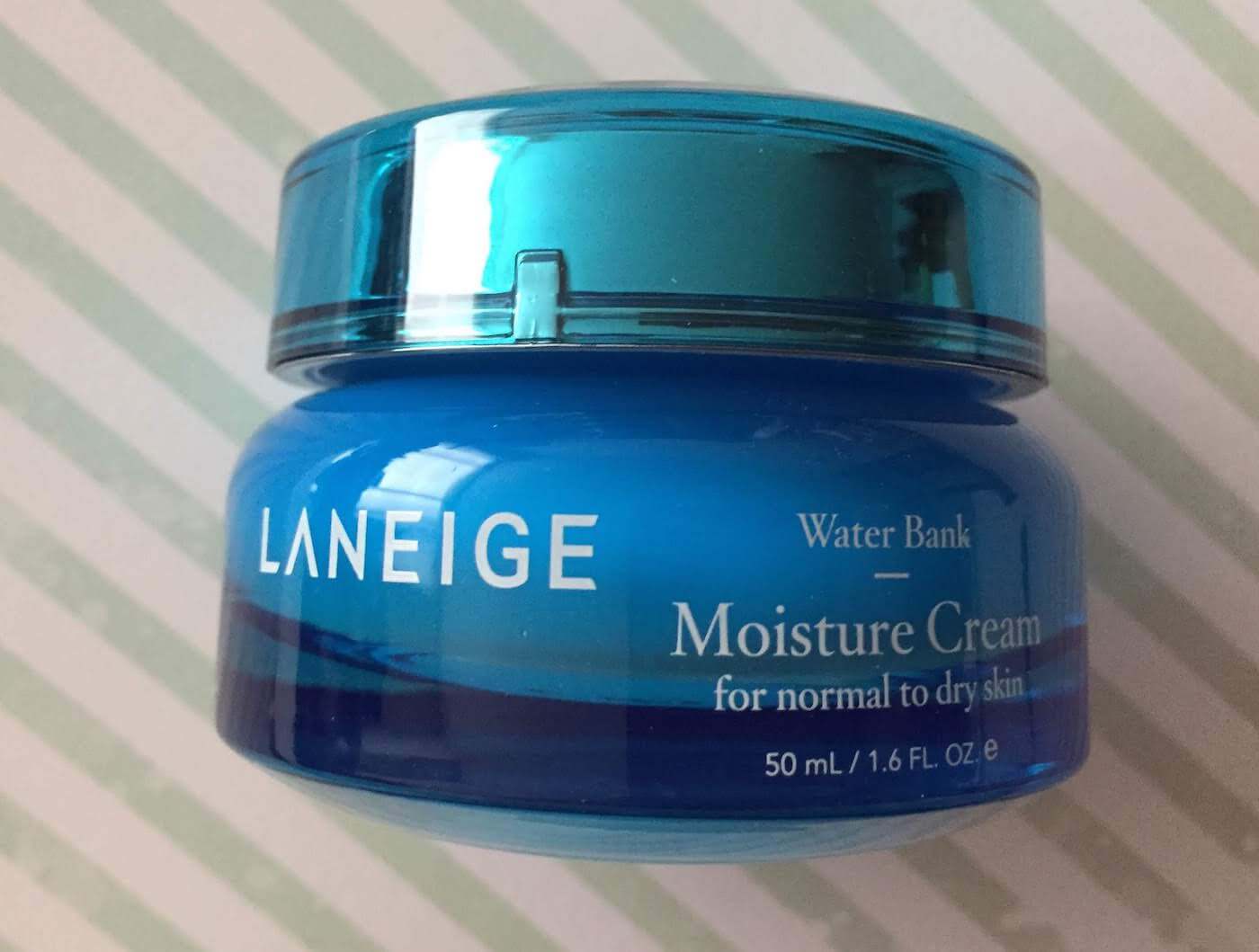 Laneige Water Bank Moisture Cream Review texture