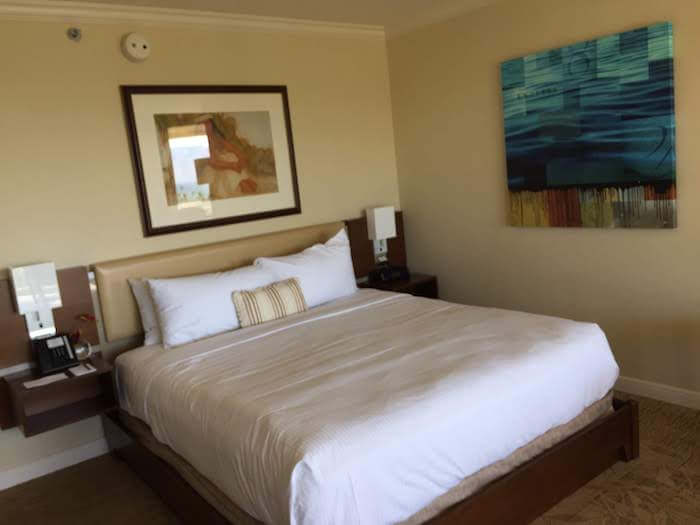 Grand Wailea Maui Review king bed room