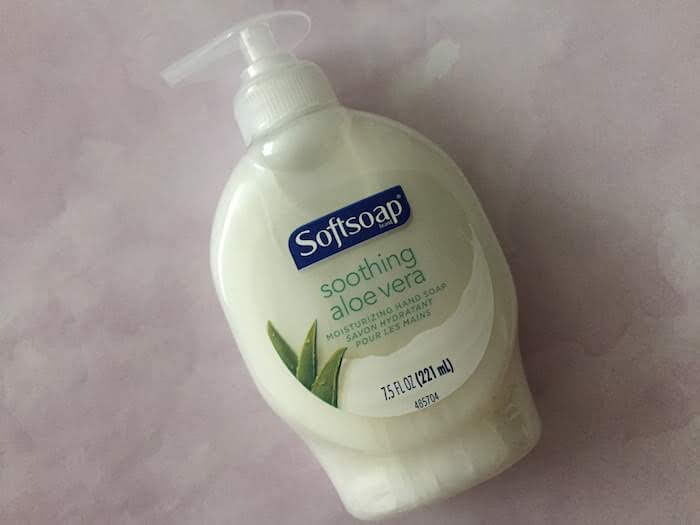 Gloves in a Bottle Lotion Review: Protect your skin from frequent  handwashing