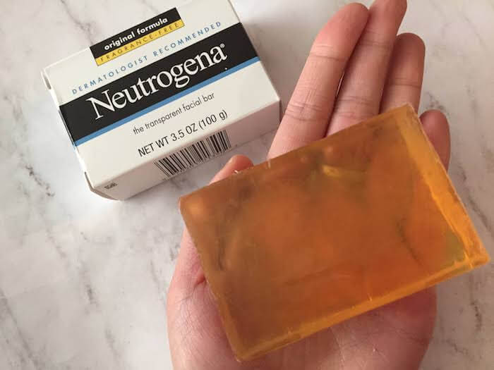 Neutrogena Fragrance-Free Facial Cleansing Bar review